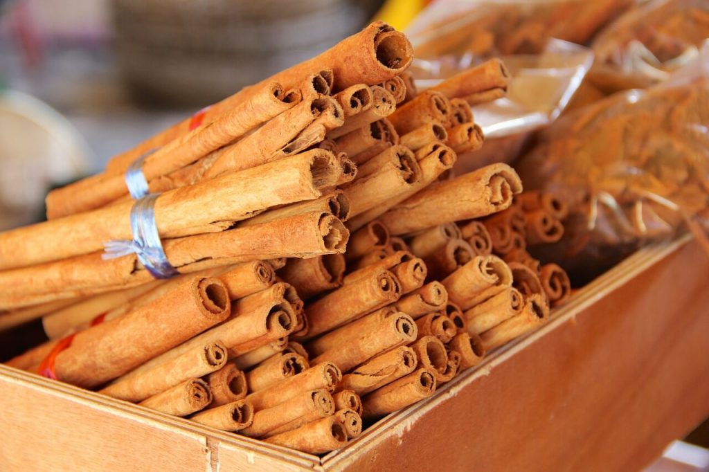 15-best-foods-for-a-healthy-heart-cinnamon