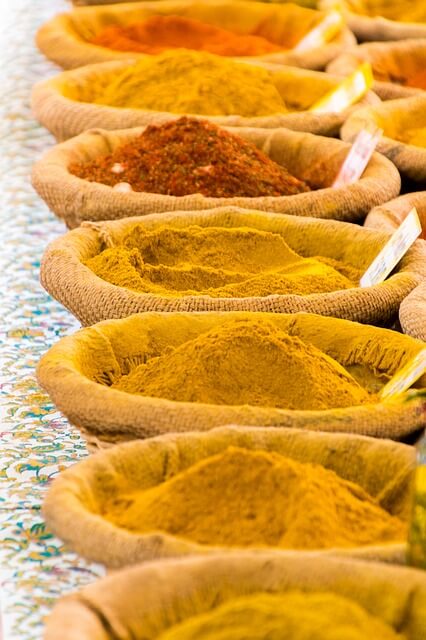 10-foods-that-cause-bad-body-odor-spices