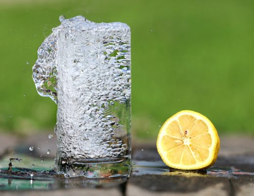 drinking-lemon-water-on-empty-stomach-health-benefits-and-side-effects